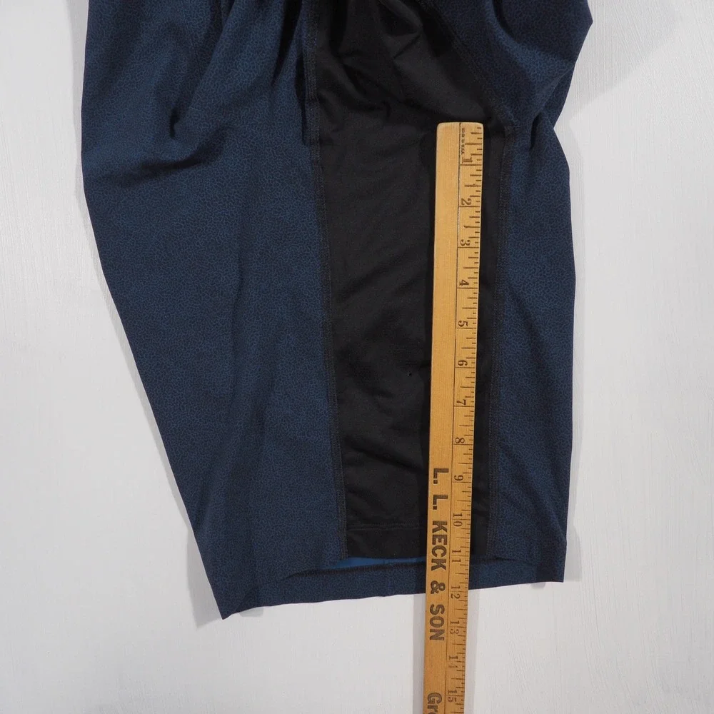 Lululemon Athletic Shorts Mens Small Blue Print Stretch Elastic Waist Linerless